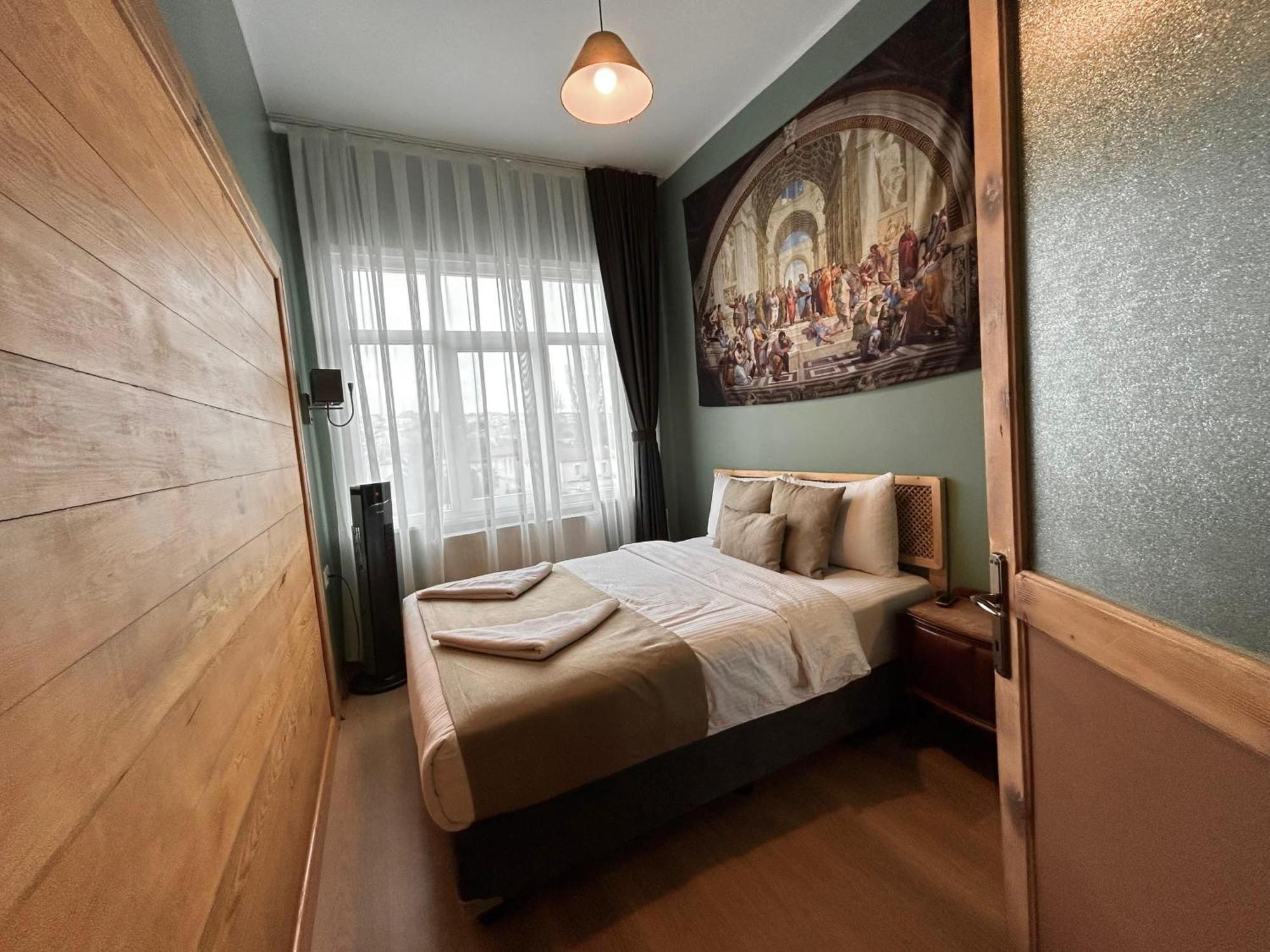 Waterfront By The Tram - Terrace With Dome & Golden Horn View In Fatih Apartament *